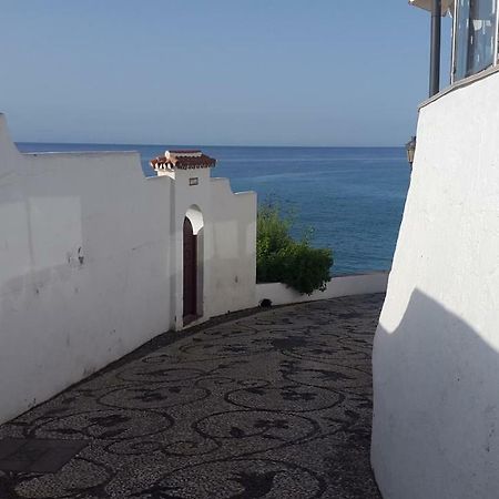 Magnifico Piso En Nerja Exterior photo